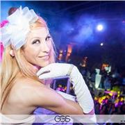 Profesora de salsa bachata titulada